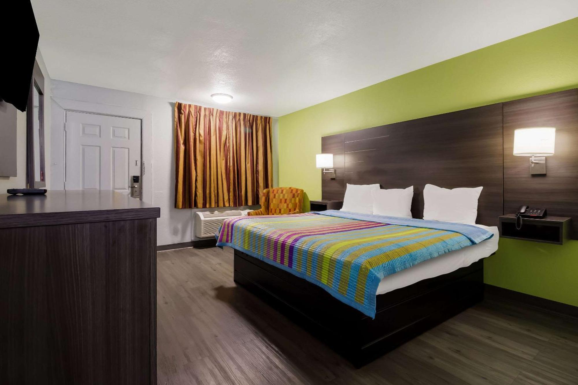 Rodeway Inn Conference Center بومونت المظهر الخارجي الصورة